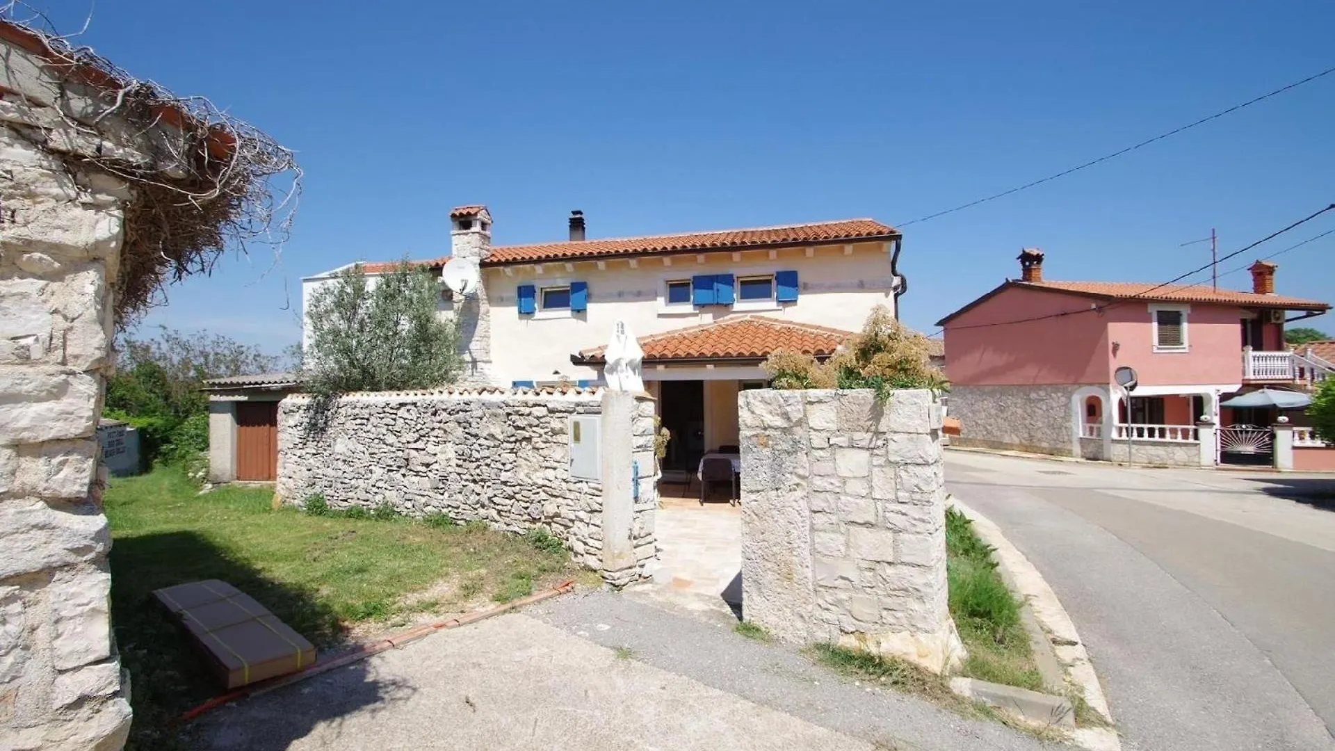 Ferienhaus In Kavran Mit Terrasse Und Grill